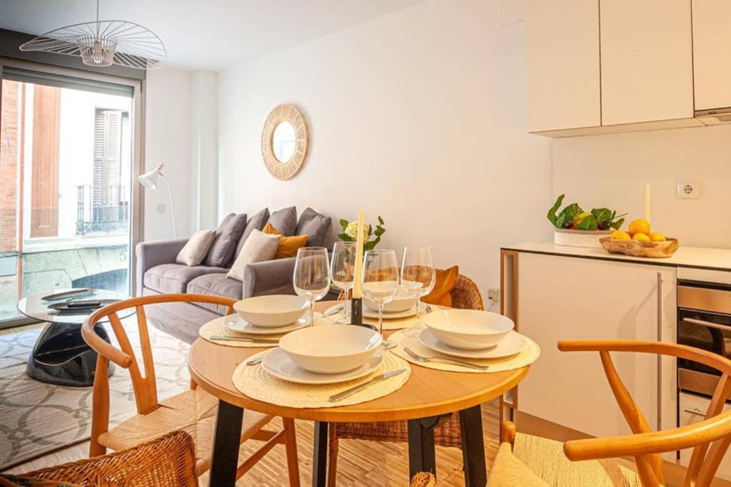 Heima Gran Via B Apartment Madrid Exterior photo