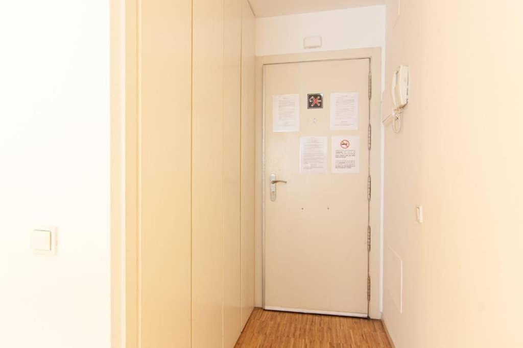 Heima Gran Via B Apartment Madrid Exterior photo